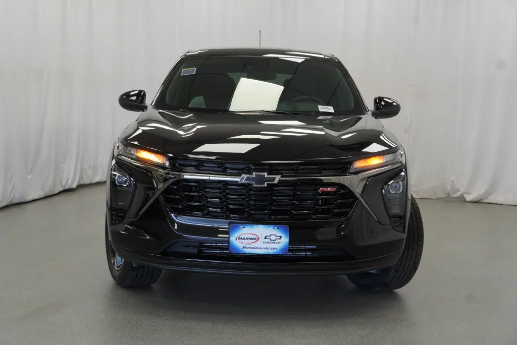New 2026 Mosaic Black Metallic Chevrolet 1RS image 11