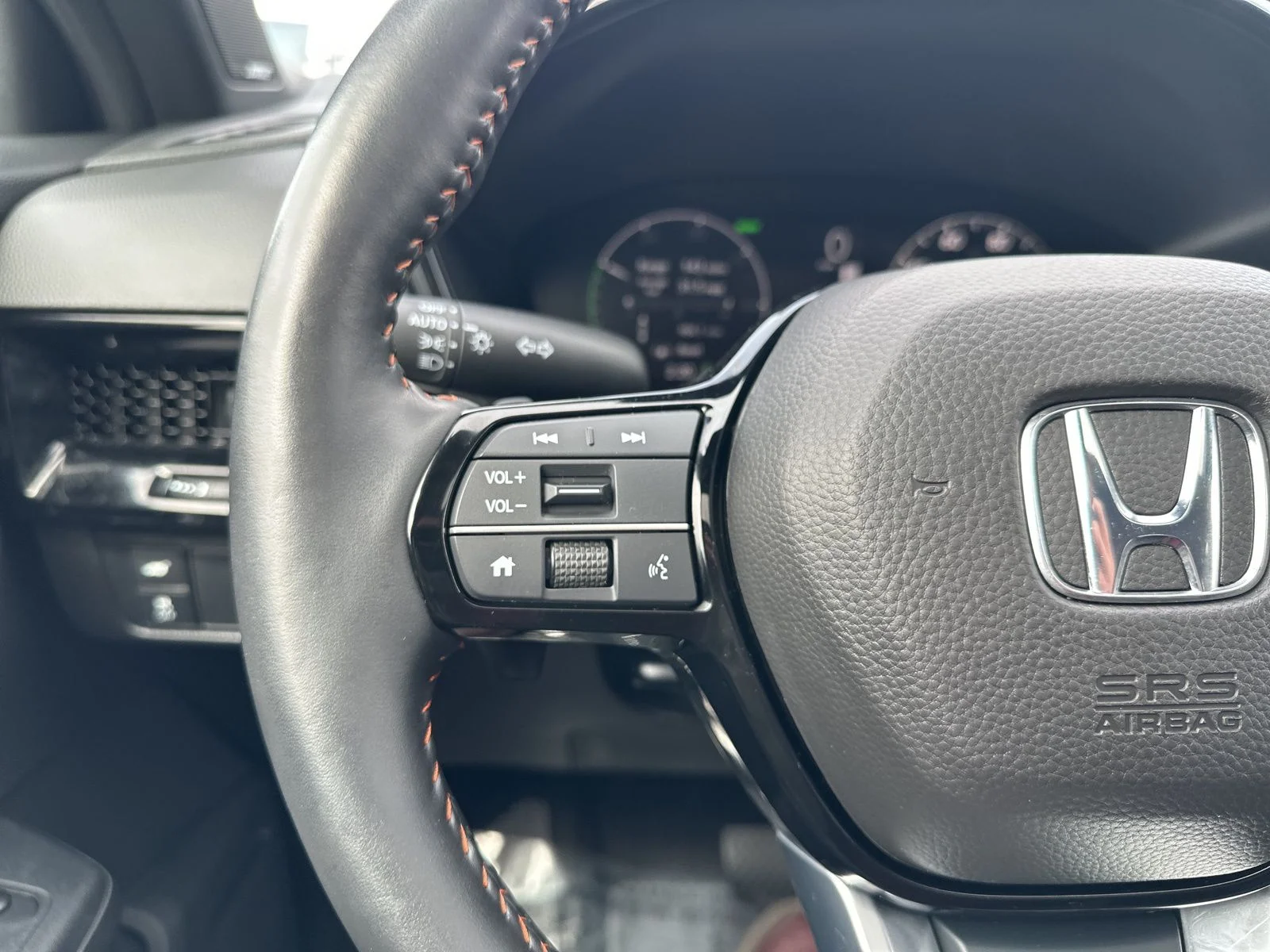 Certified Used 2025 Gray Honda Sport Touring image 44