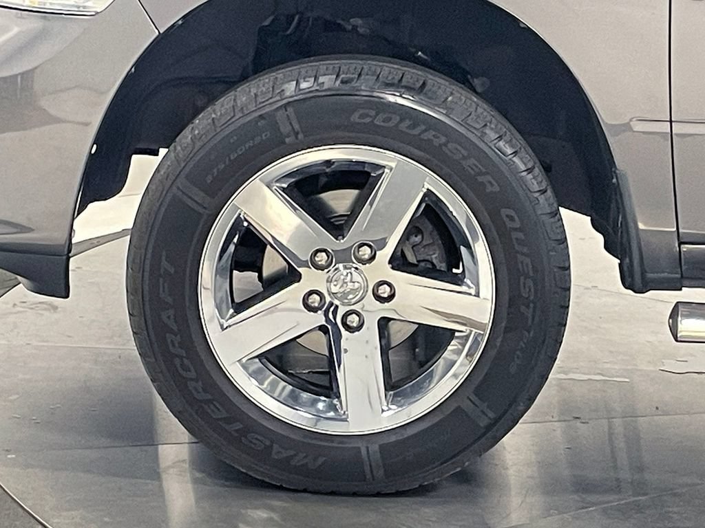 Used 2017 Granite Crystal Clearcoat Metallic Ram Express image 12