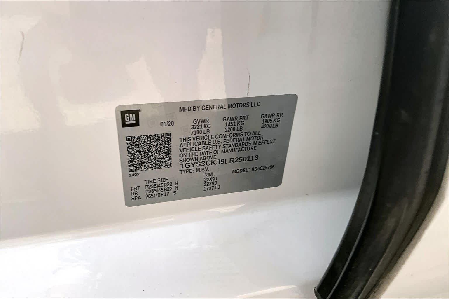 Used 2020 Crystal White Tricoat Cadillac Premium Luxury image 38