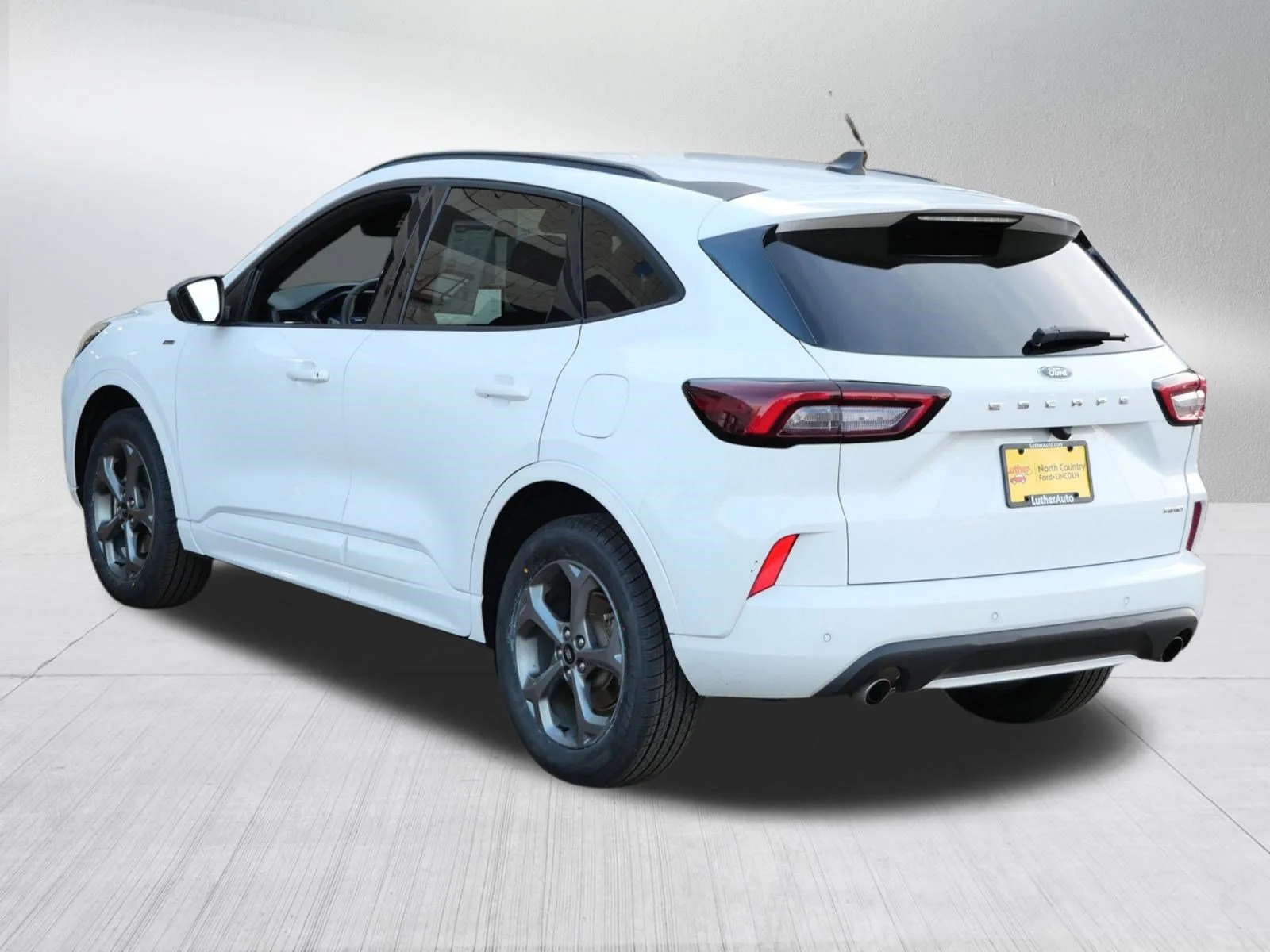 Certified Used 2023 Oxford White Ford ST-Line image 5