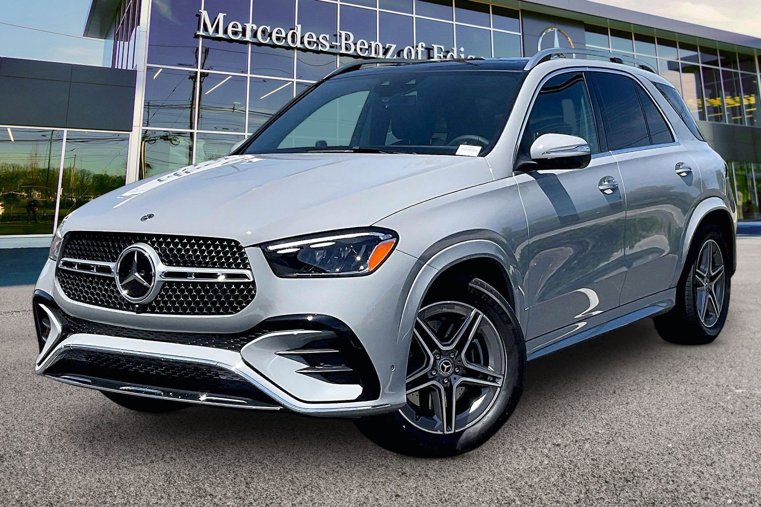 New 2026 MANUFAKTUR Alpine Grey Mercedes-Benz GLE 450 image 15