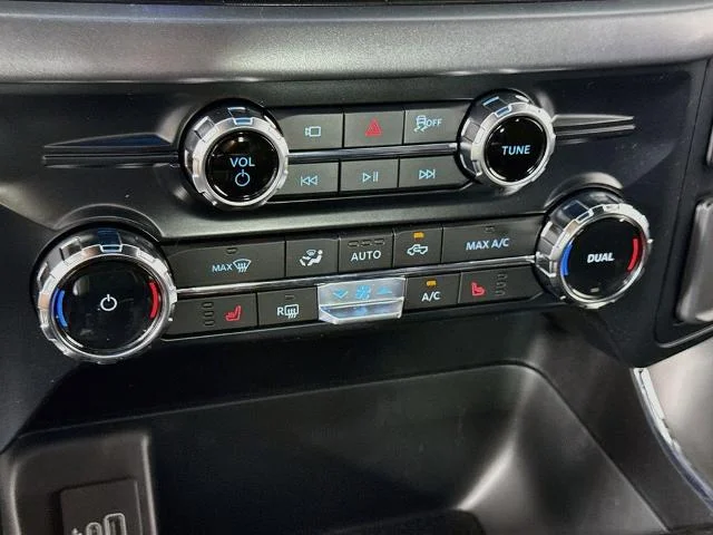 New 2026 Oxford White Ford XLT image 48
