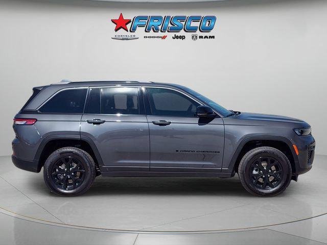 New 2026 Baltic Gray Metallic Clearcoat Jeep Laredo image 2