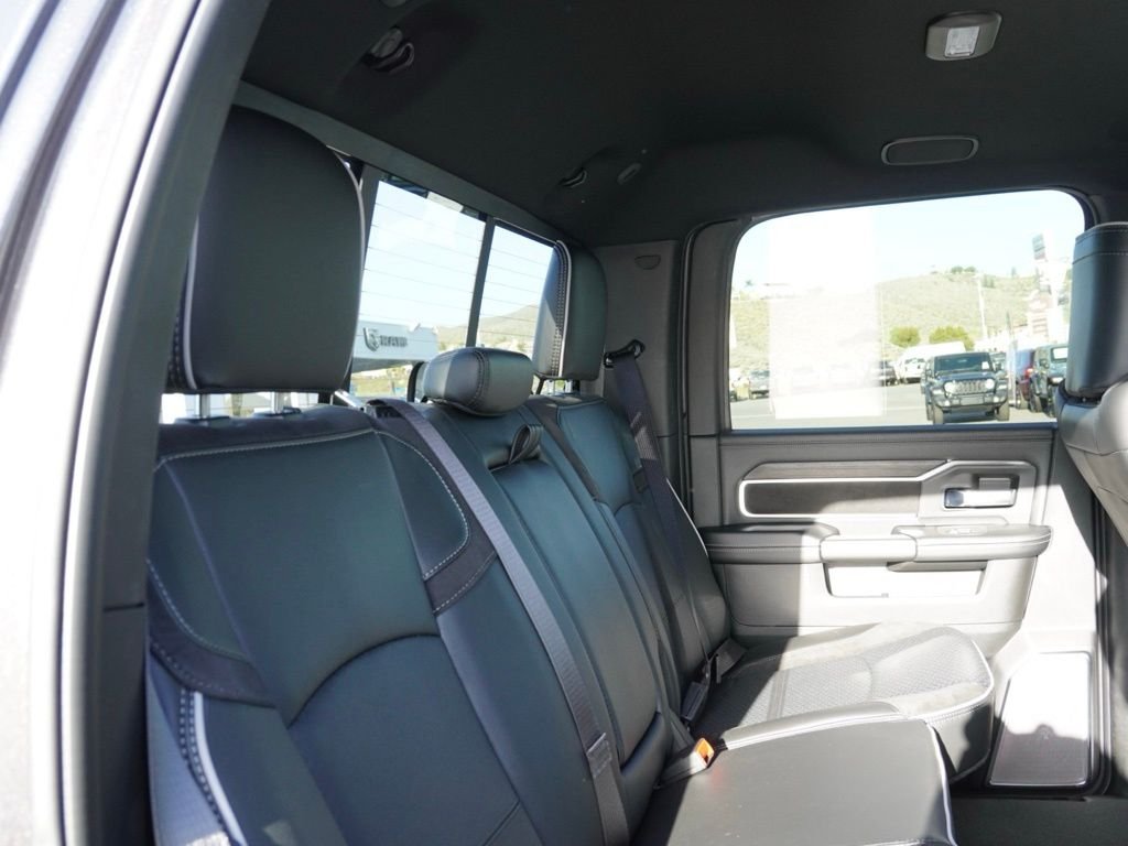 New 2026 Granite Crystal Metallic Clear-Coat Exterior Paint RAM Laramie image 20