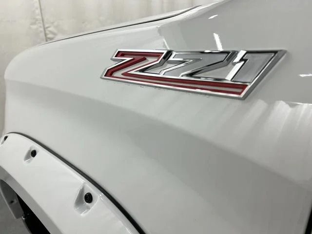 2025 Chevrolet Silverado 1500 LTZ - Photo 32