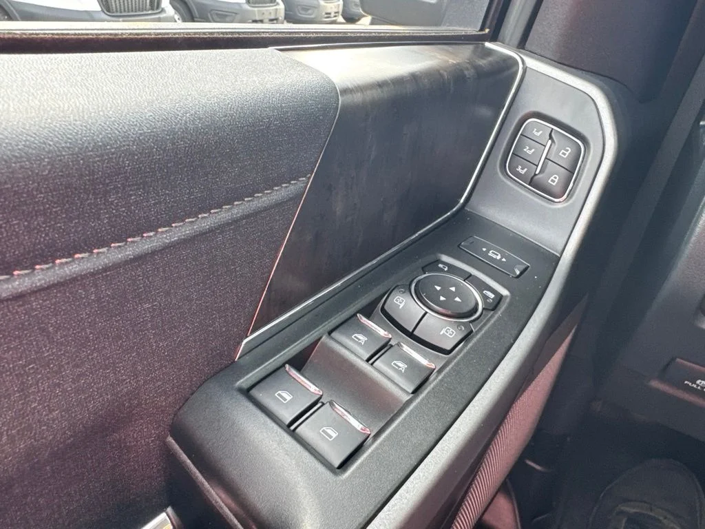 Used 2024 Silver Metallic Ford Lariat image 35