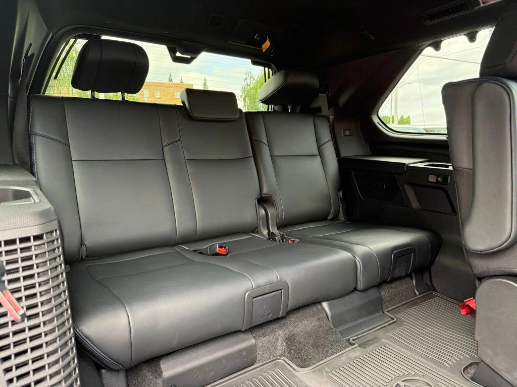 Certified Used 2025  Toyota Platinum image 21