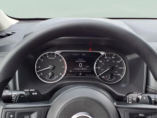 Used 2024  Nissan SV image 11