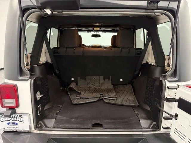Used 2018 White Jeep Unlimited Sport image 24