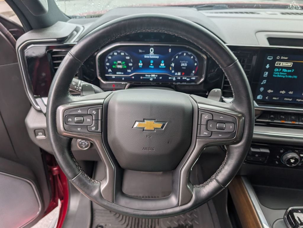Used 2023 Red Chevrolet High Country image 14