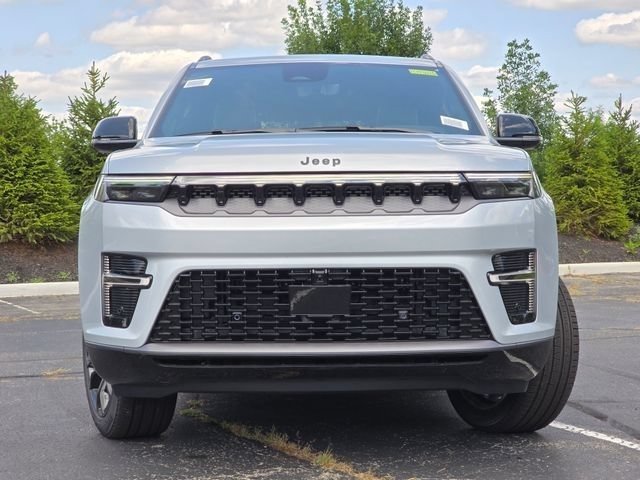New 2026 Silver Zynith Jeep Summit Reserve image 3