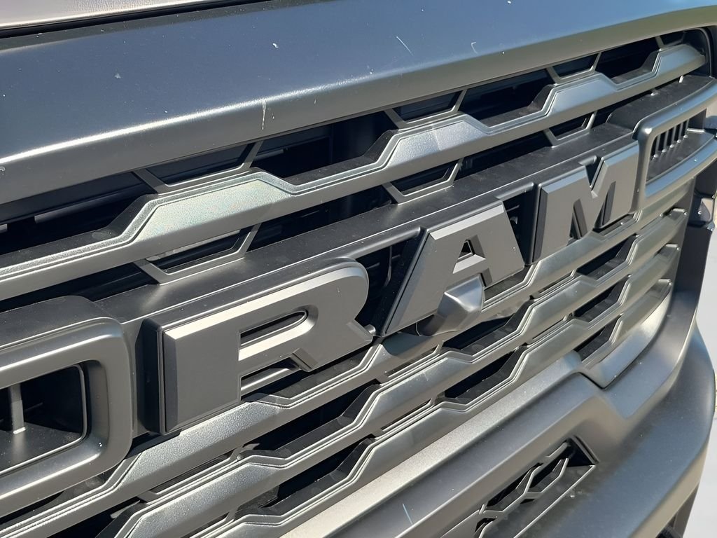 New 2026 Granite Crystal Metallic Clear-Coat Exterior Paint RAM Tradesman image 39
