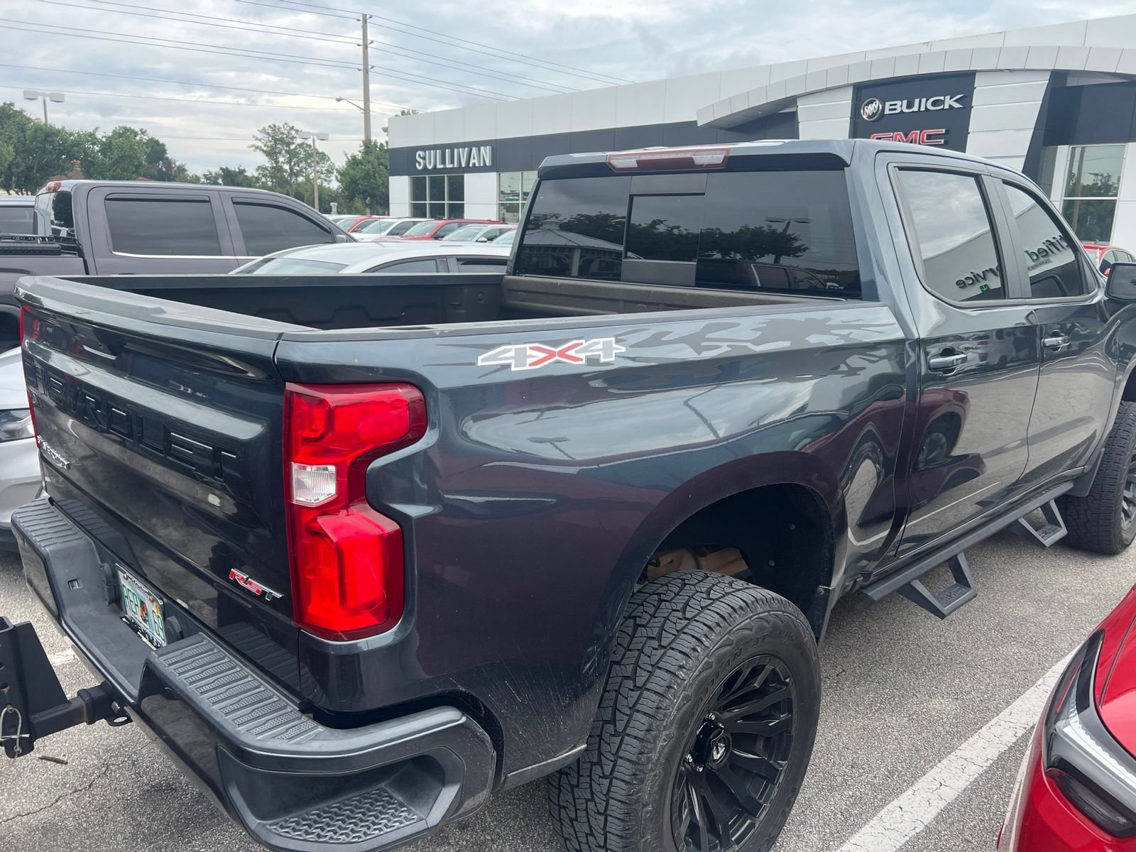 Used 2020 SHADOW GRAY METALLIC Chevrolet RST image 3