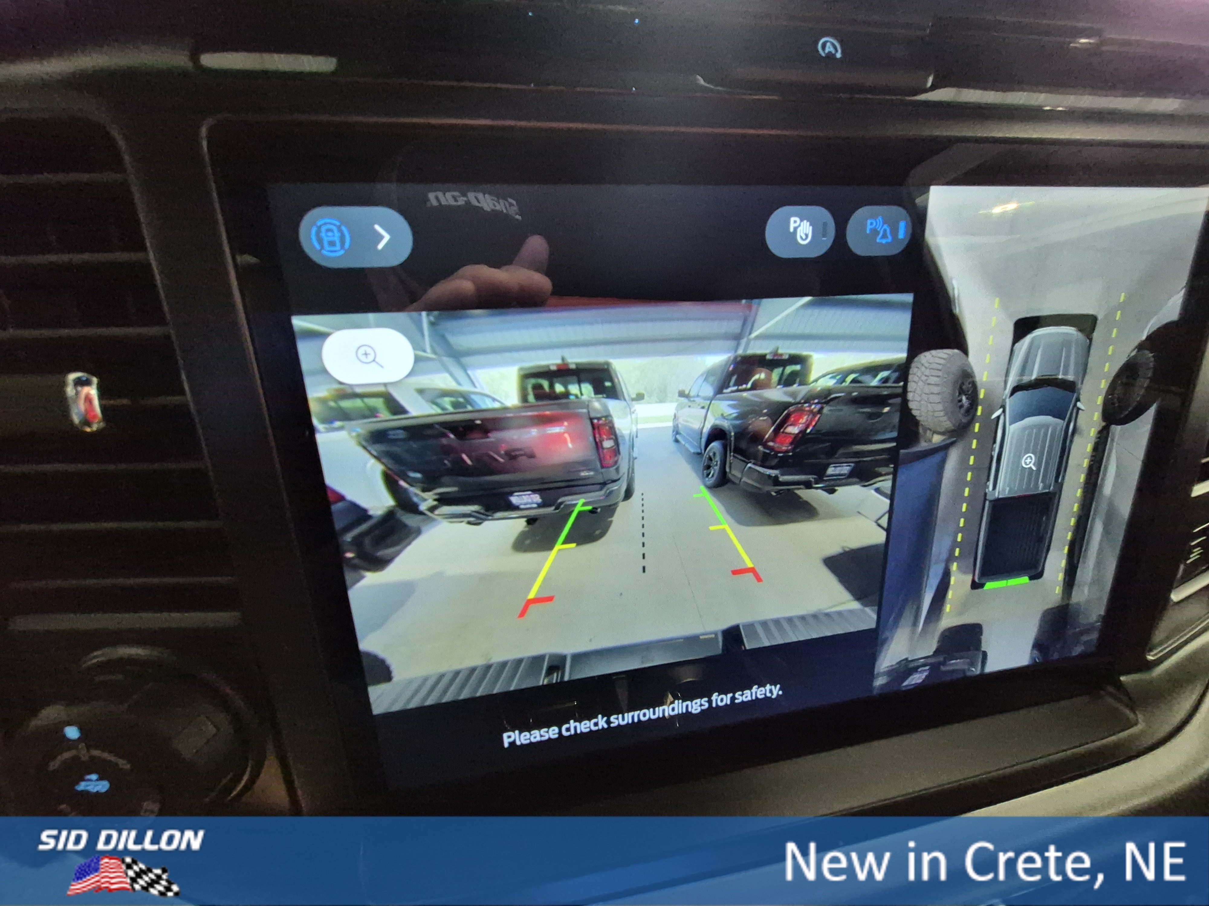 New 2026 Carbonized Gray Metallic Ford LARIAT image 9