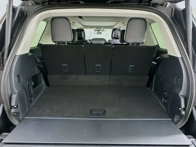 New 2026 Ford Expedition Platinum