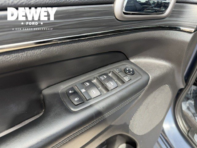 Used 2019 Pacific Blue Clearcoat Jeep Limited X image 10
