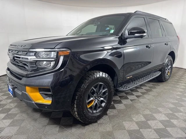 New 2025 Agate Black Metallic Ford Tremor image 8