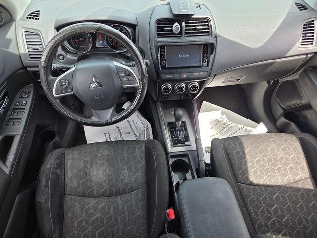 Used 2021  Mitsubishi 2.0 ES image 8