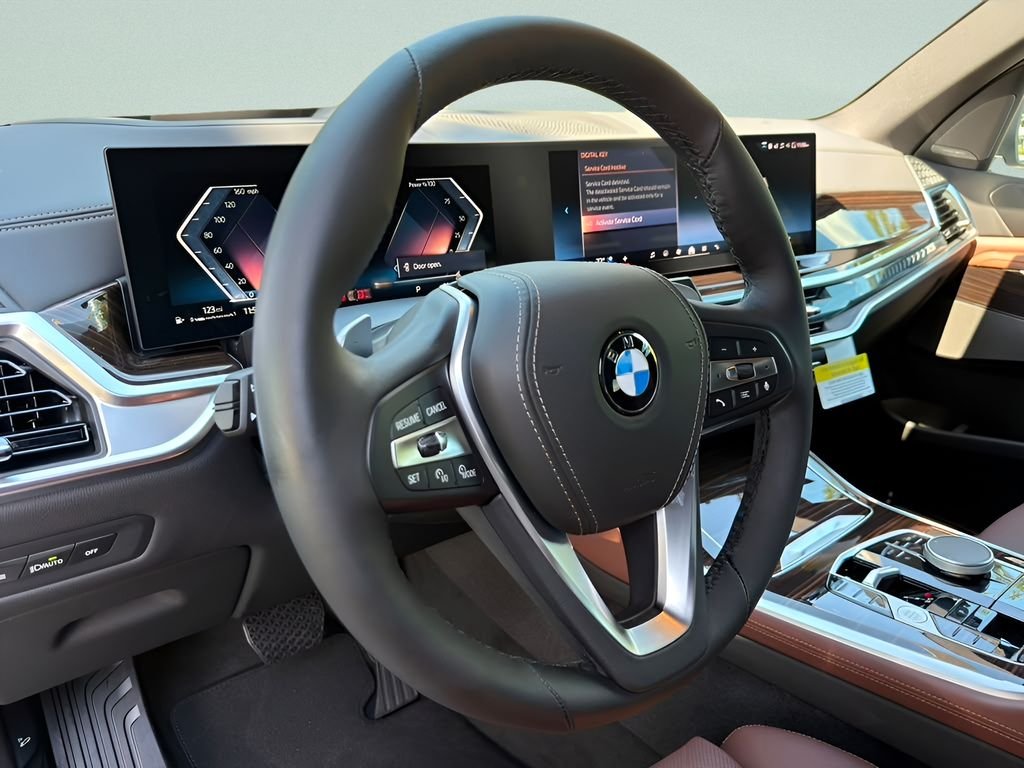 New 2026 Mineral White Metallic BMW sDrive40i image 13