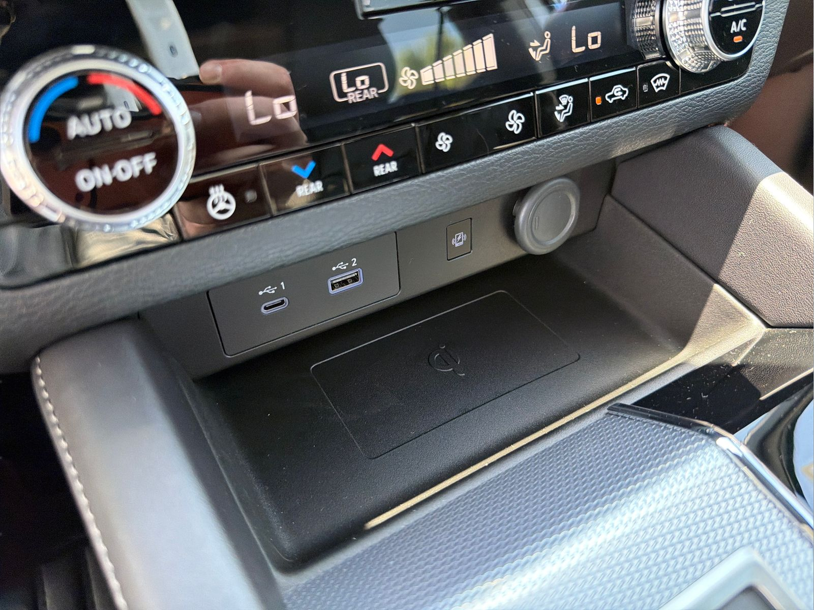 New 2026 White Nissan Platinum image 21