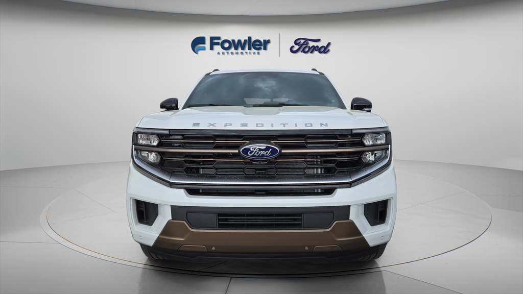 Used 2026 Oxford White Clearcoat Ford King Ranch image 2