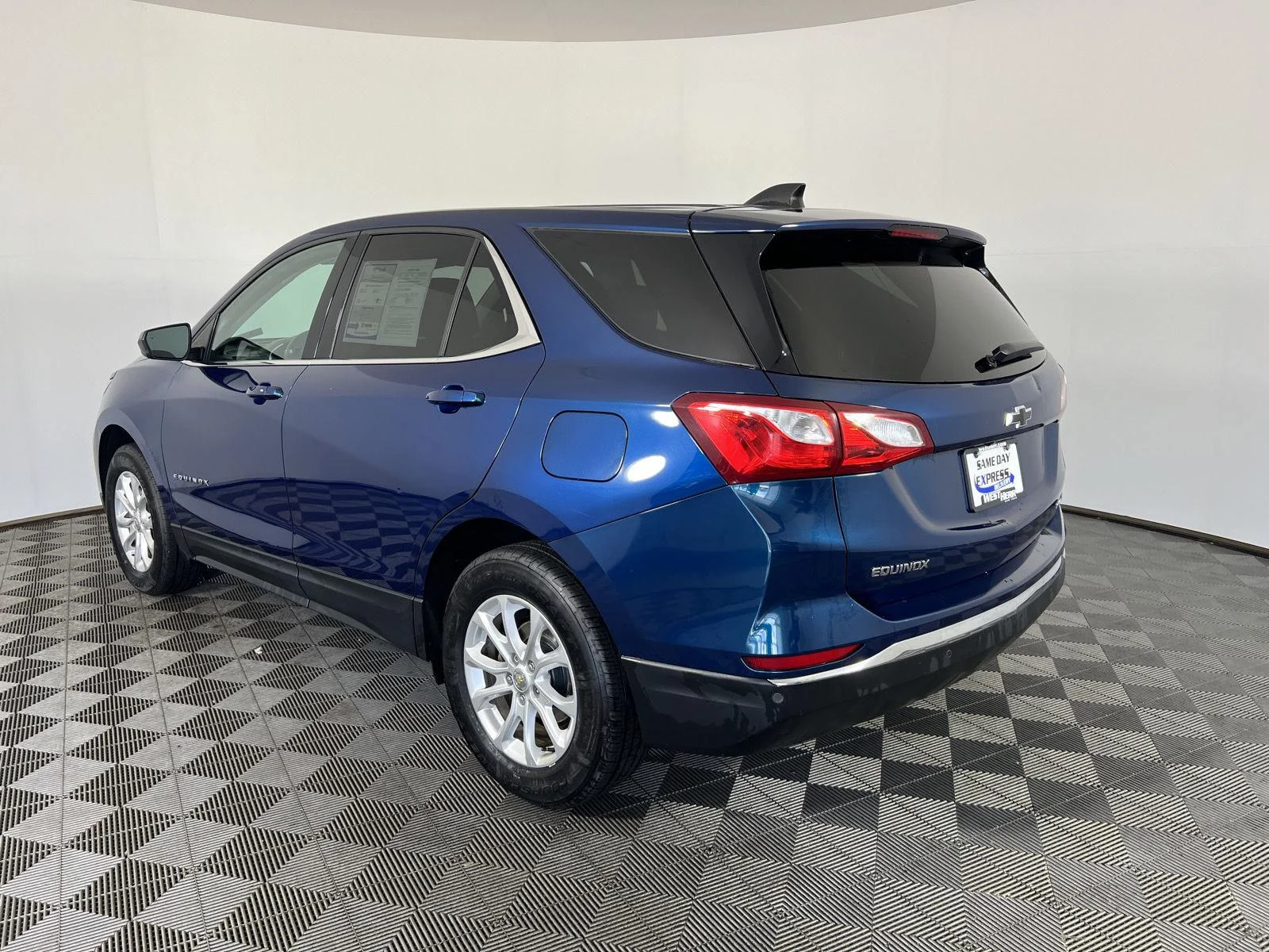 Used 2020 Pacific Blue Metallic Chevrolet LT image 5