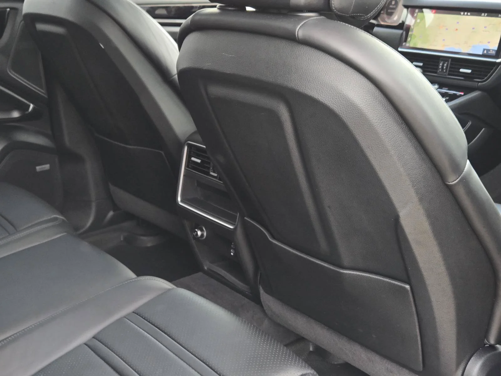 Used 2020 White Porsche Base image 29