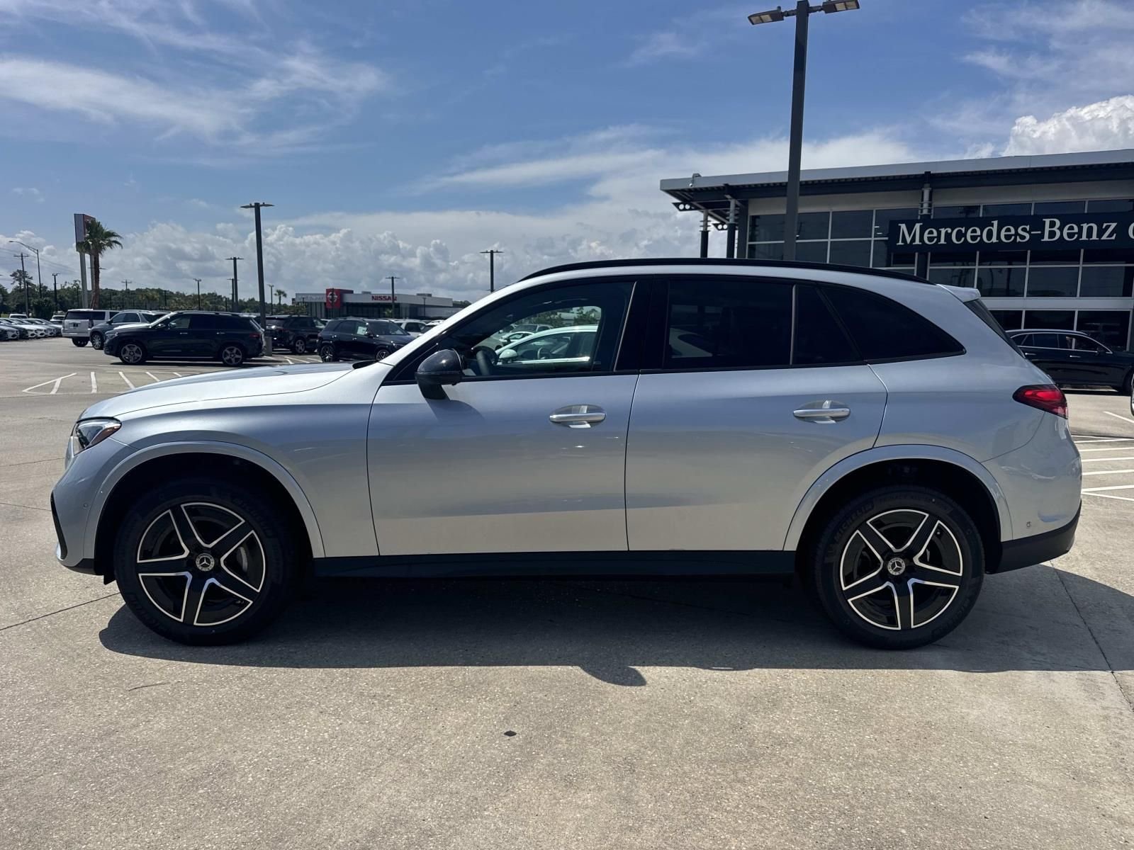 New 2026 Silver Mercedes-Benz GLC 300 image 7