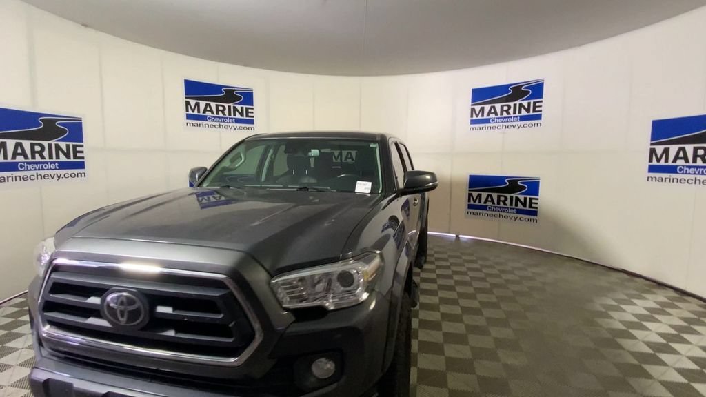 Used 2022 Gray Toyota SR5 V6 image 5