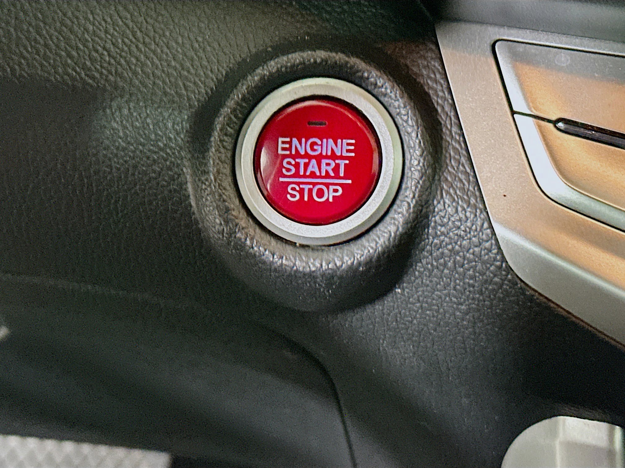 Used 2014 Silver Honda EX-L image 20