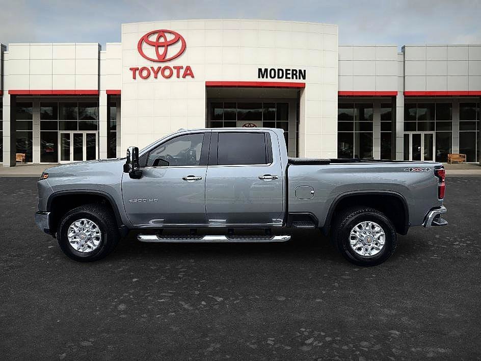 Used 2025 Sterling Gray Metallic Chevrolet LTZ image 8