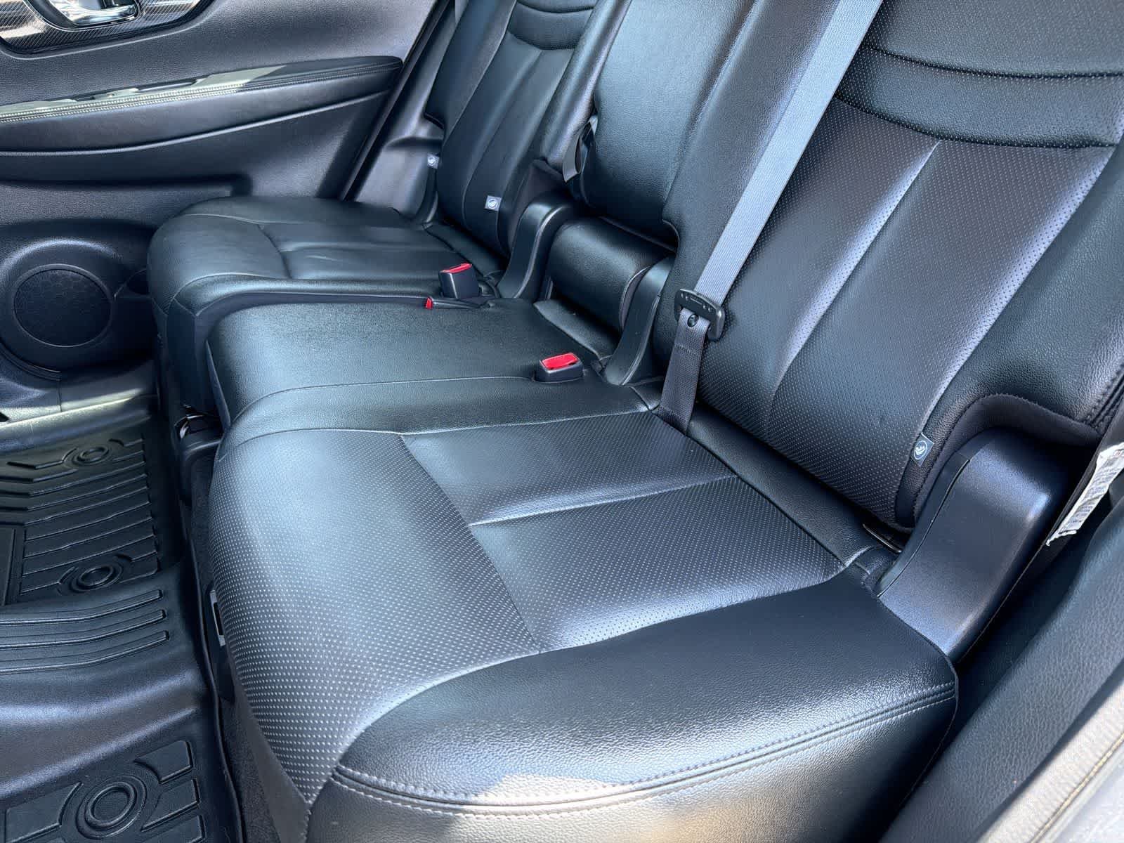 Used 2020 Gun Metallic Nissan SL image 20