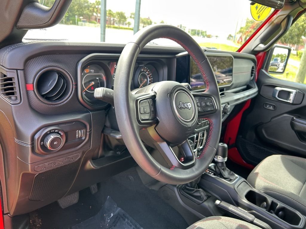 2024 Jeep Wrangler 4-Door Rubicon - Photo 13