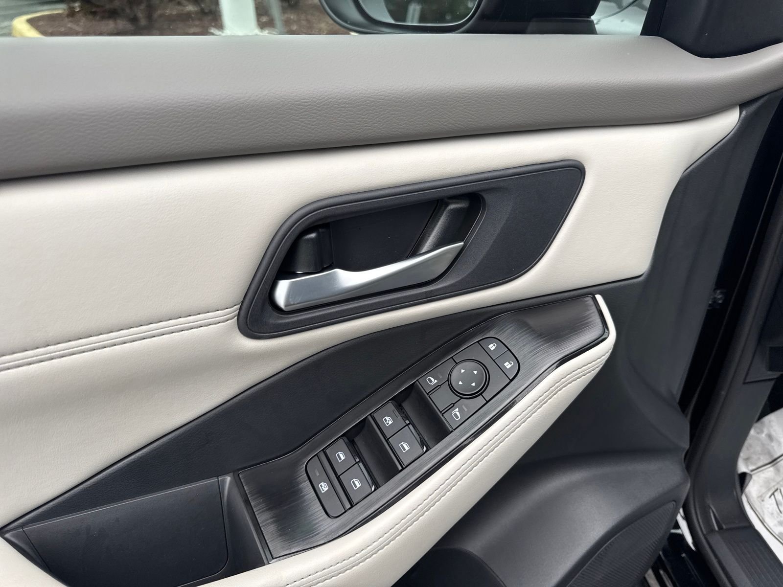 New 2026 Nissan Rogue SV 4D Sport Utility