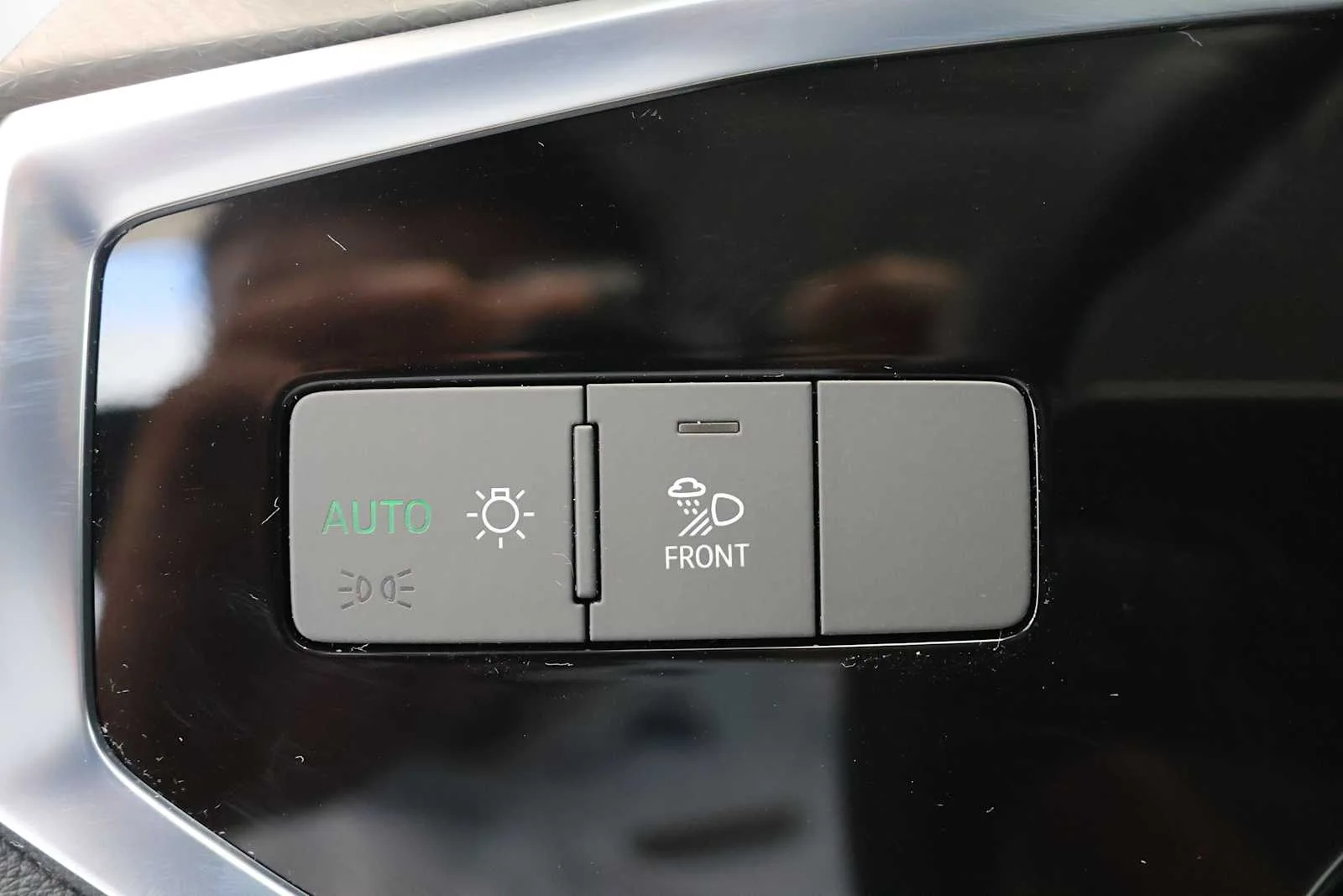 Used 2025 GLACIER WHITE Audi S line Premium Plus image 18