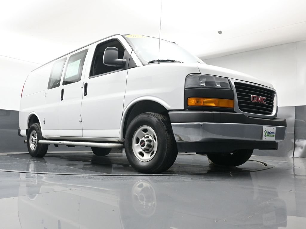 Used 2024 White GMC Work Van image 23