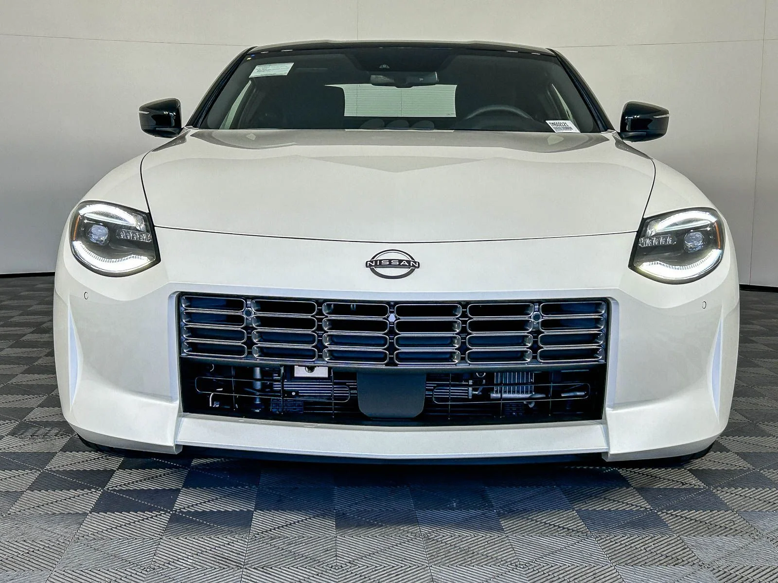 New 2026 White Nissan Sport image 2