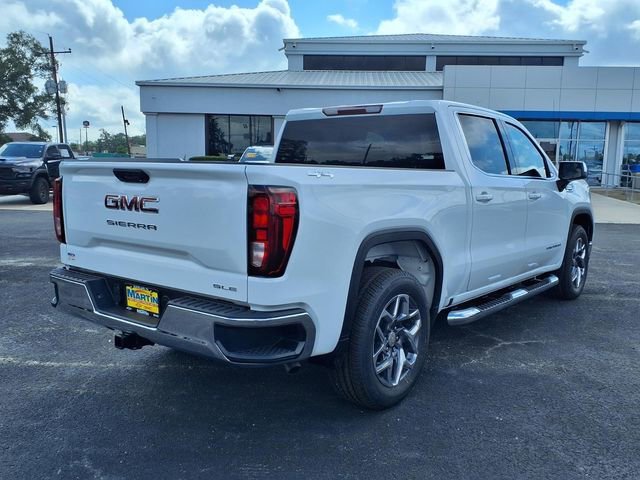 New 2026 Summit White GMC SLE image 2