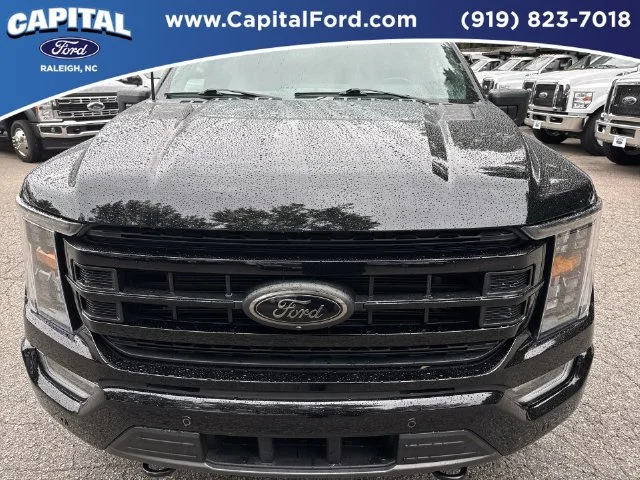 Used 2023 Black Ford XLT image 10