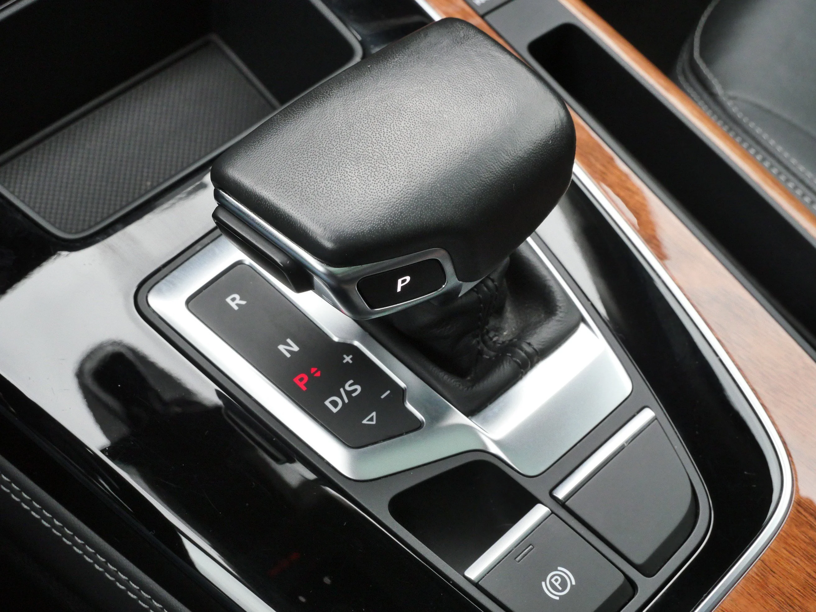 Used 2023 Mythos Black Metallic Audi S line Premium Plus image 25