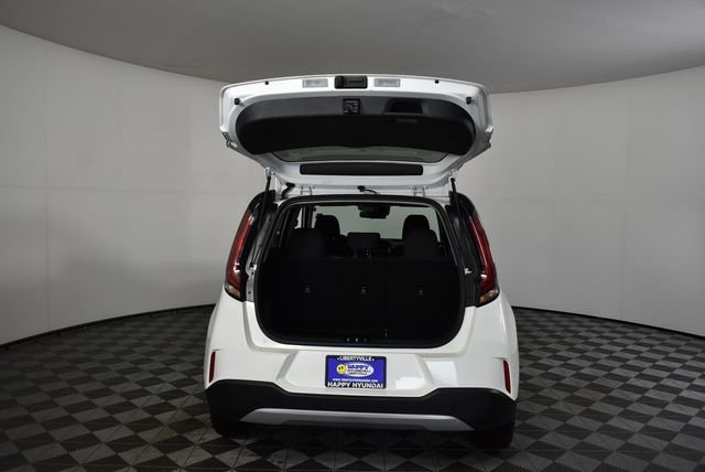 Used 2024 White Kia LX image 21
