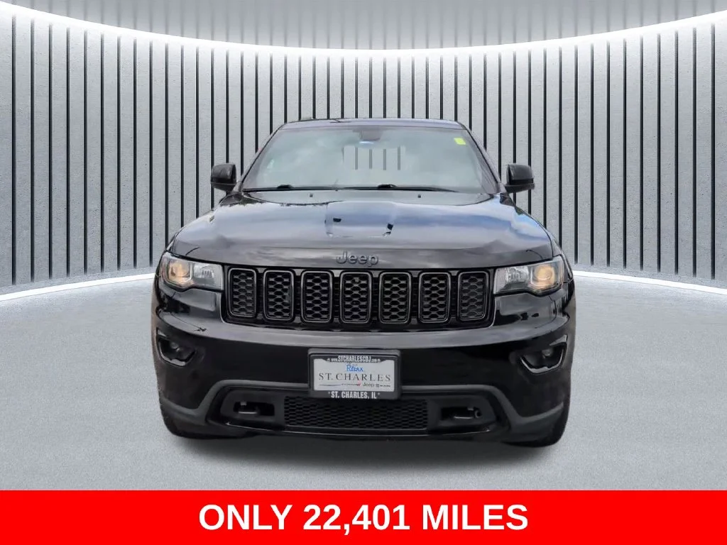 Used 2020 Black Jeep Laredo image 2