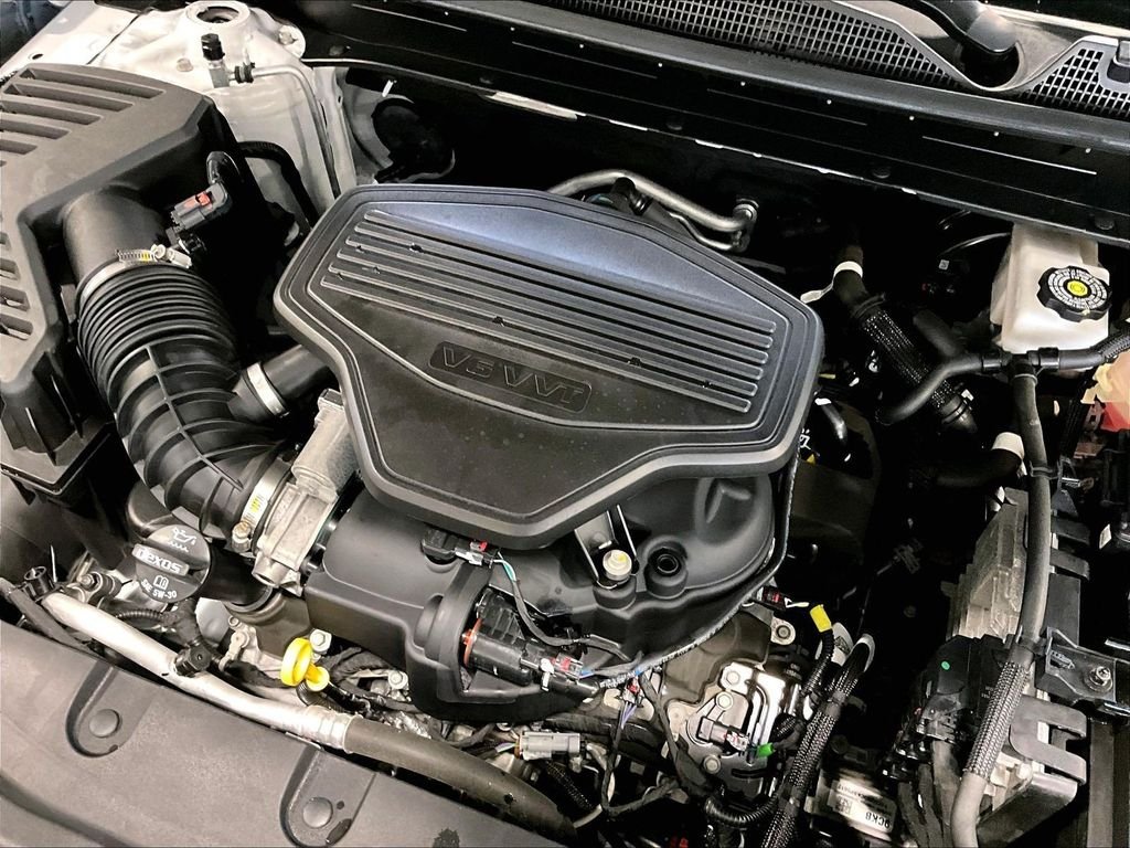 Used 2023 White Chevrolet LT image 35