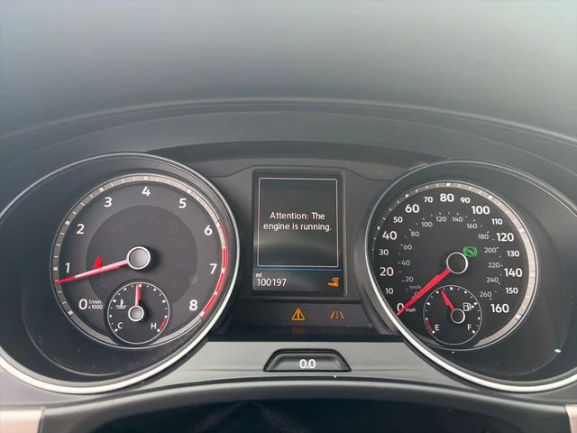 Used 2018  Volkswagen SEL image 16