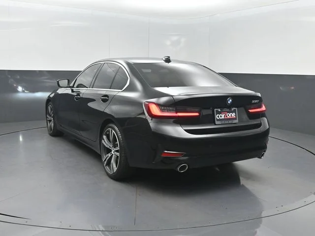 Used 2022 Black BMW 330i image 24