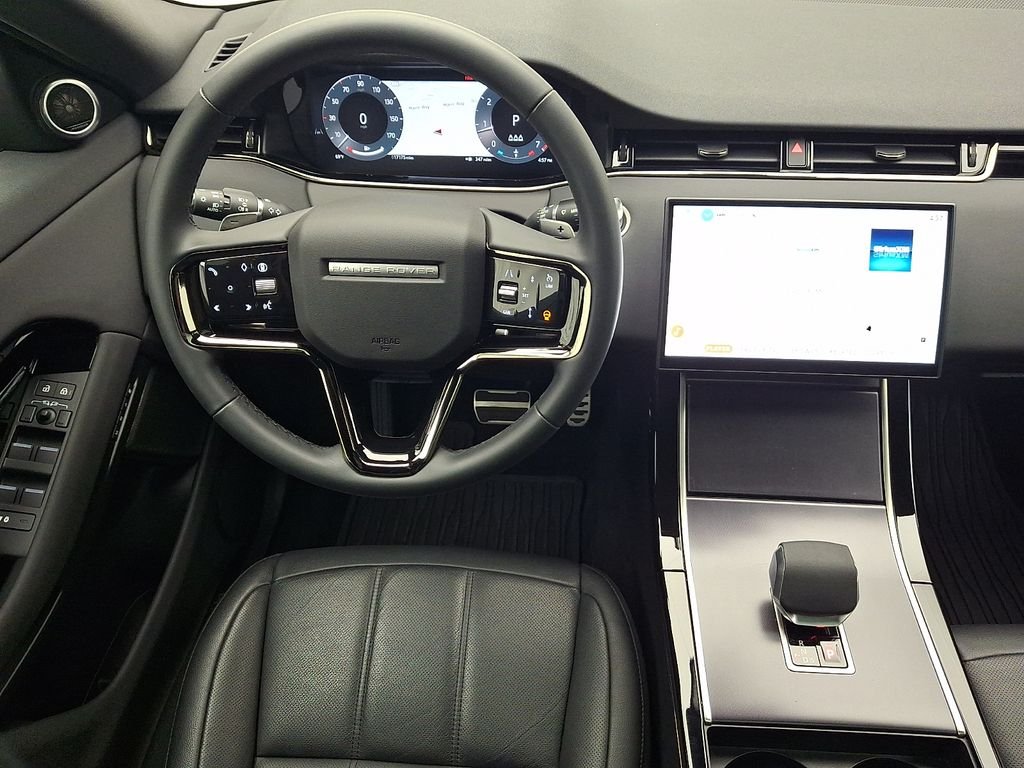 Certified Used 2026 Seoul Pearl Silver Met Land Rover Dynamic image 12