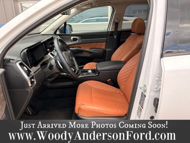 Used 2022 White Kia X-Line SX Prestige image 10