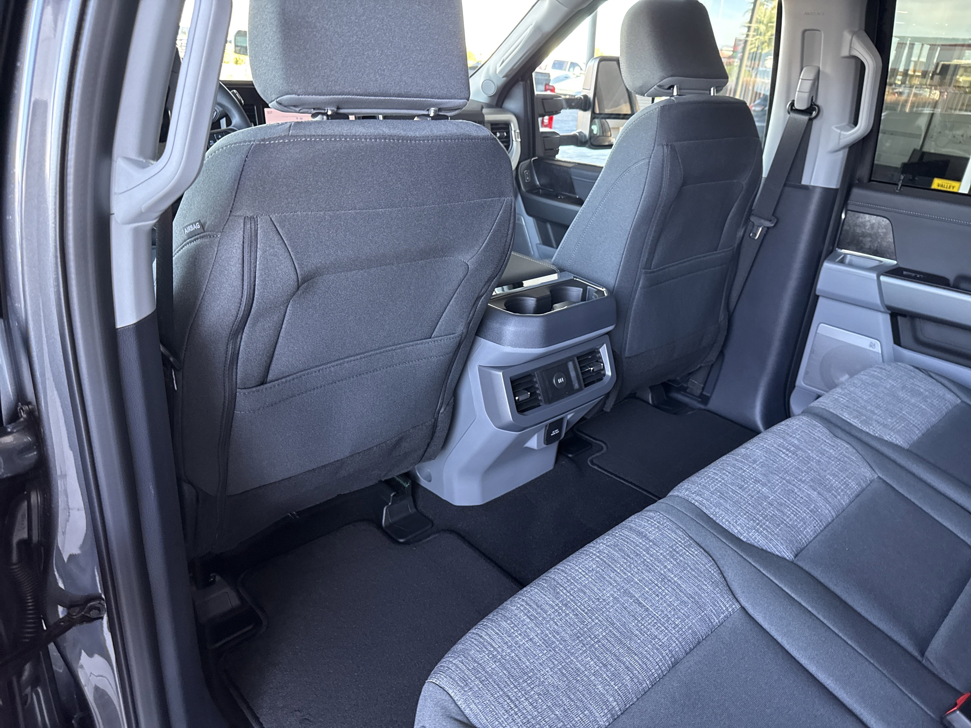 2026 Ford F-350 Super Duty XLT - Photo 14