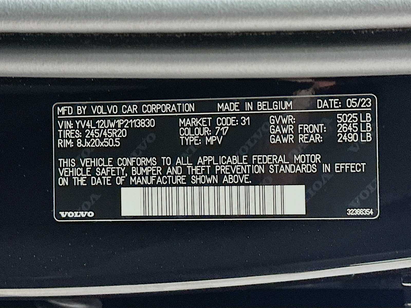 Certified Used 2023 Onyx Black Volvo Plus image 31